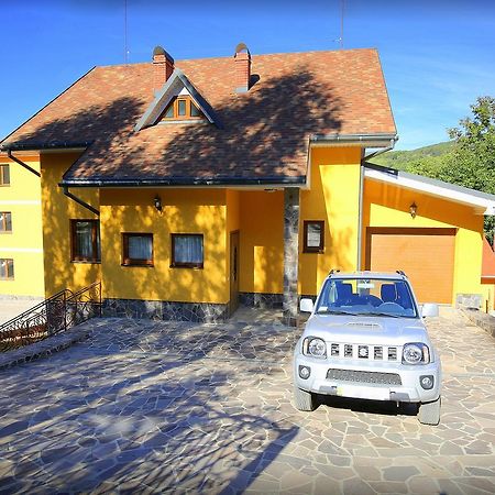 Maison d'hôtes Пори Року à Synyak Extérieur photo