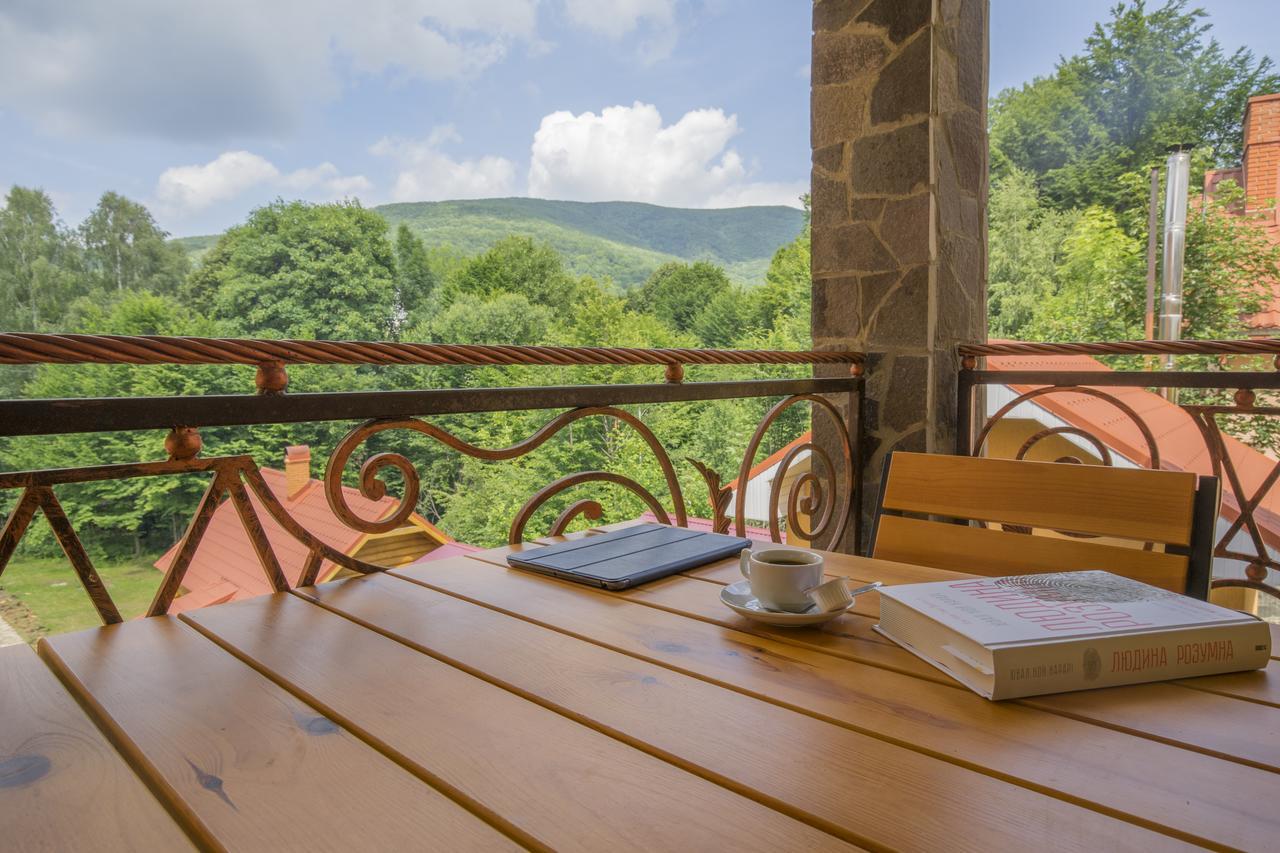 Maison d'hôtes Пори Року à Synyak Extérieur photo